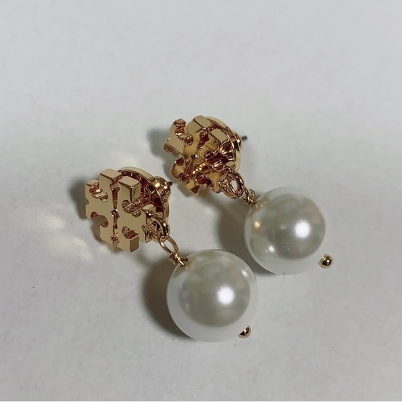 Tory Burch T-Logo Gold Pearl Drop Earrings New! - Picture 4 of 8